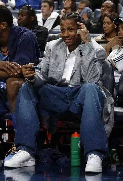 半场战报：沃尔夫斯堡2-0柏林联合，阿穆拉1射1传，维默尔破门（半场速报：沃尔夫斯堡2比0领先柏林联合，阿穆拉传射建功，维默尔收获进球）