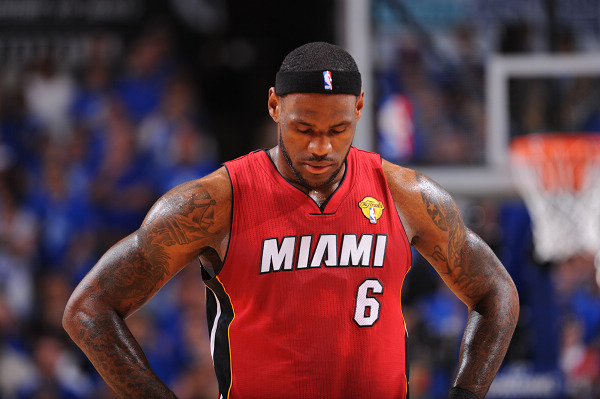 颜骏凌：和范德萨交换了联系方式，在儿时偶像面前踢球是圆梦（颜骏凌谈范德萨：已互换联系方式，在儿时偶像面前踢球圆梦）