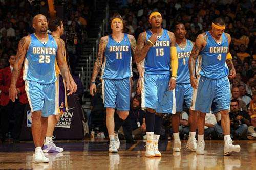 麦克阿瑟FCvs大埔亚冠赛前为香港大埔火灾遇难者...（亚冠赛前：麦克阿瑟FC对阵大埔，向香港大埔火灾遇难者致哀）