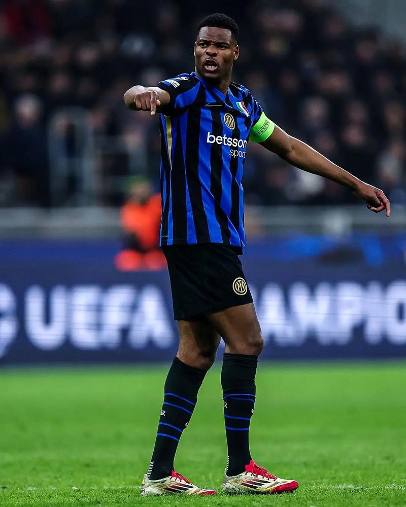 5战5胜！混团世界杯：王曼昱王楚钦建功 国乒8-0横扫韩国