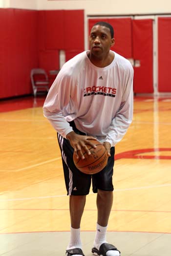 官方：沙特裁判组执法成都客战神户胜利船，胡维什担任主裁判（官宣：沙特裁判组吹罚成都客战神户胜利船，胡维什主哨）